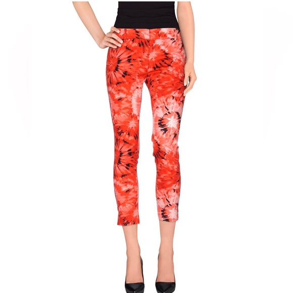 Siste’s Tie Dye Cropped Chino Pants - Picture 5 of 6